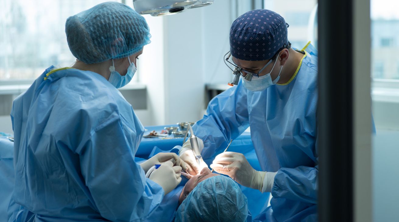 Soins Post-Opératoires en Chirurgie Orale : Conseils Pratiques
pour une Récupération Efficace